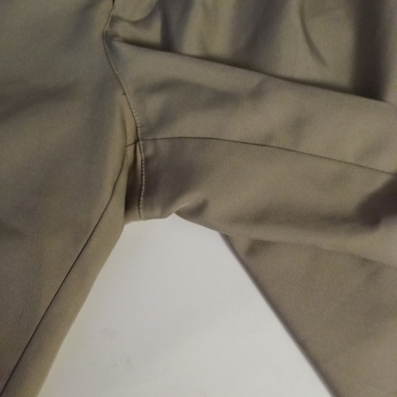 Mens Nike Golf Shorts Size 40 Tan - Picture 5 of 7